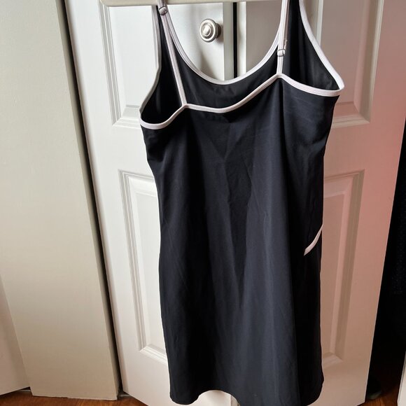 Abercrombie & Fitch Black Mini Dress with White Accents - Picture 5 of 7